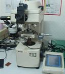 마이크로 비커스 경도기